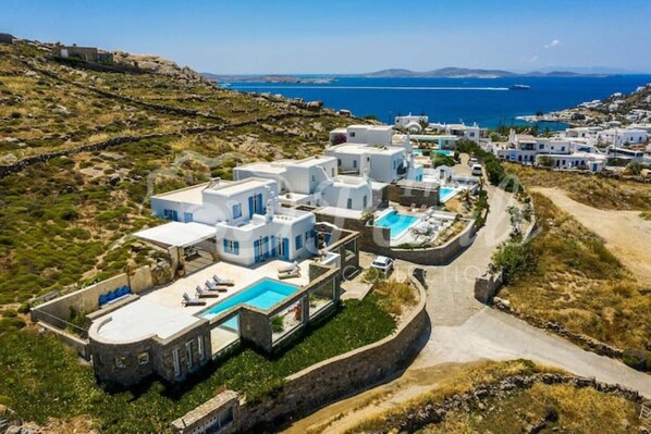 Exterior - Private villa with sea view (Mykonos)