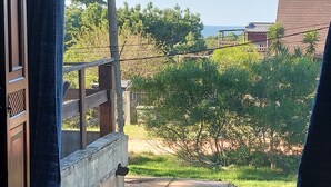 디럭스 쿼드룸 | 이집트산 면 시트, 고급 침구, 오리/거위털 이불, 책상