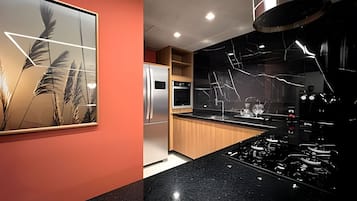 Apartment | Private kitchen | Full-size fridge, microwave, toaster, blender