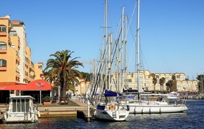 Marina/club náutico