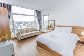 Superior Double Room | Blackout curtains, soundproofing, iron/ironing board, free WiFi - Da Lat Thanh Xuan Boutique Hotel (Da Lat)