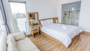 Superior Double Room | Blackout curtains, soundproofing, iron/ironing board, free WiFi - Da Lat Thanh Xuan Boutique Hotel (Xuan Huong - Da Lat)