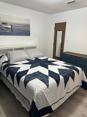 2 Schlafzimmer, Bügeleisen/Bügelbrett, Reisekinderbett, WLAN