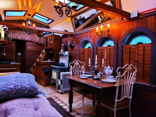The Stranded Time Traveler; a timeless experience in a very convenient location!
