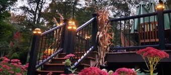 Unique Private 4 Acre Retreat- Beaches, Mystic, Wineries, Casino and Waterpark!