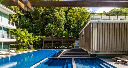 Private studio at Zen Space by Lofty