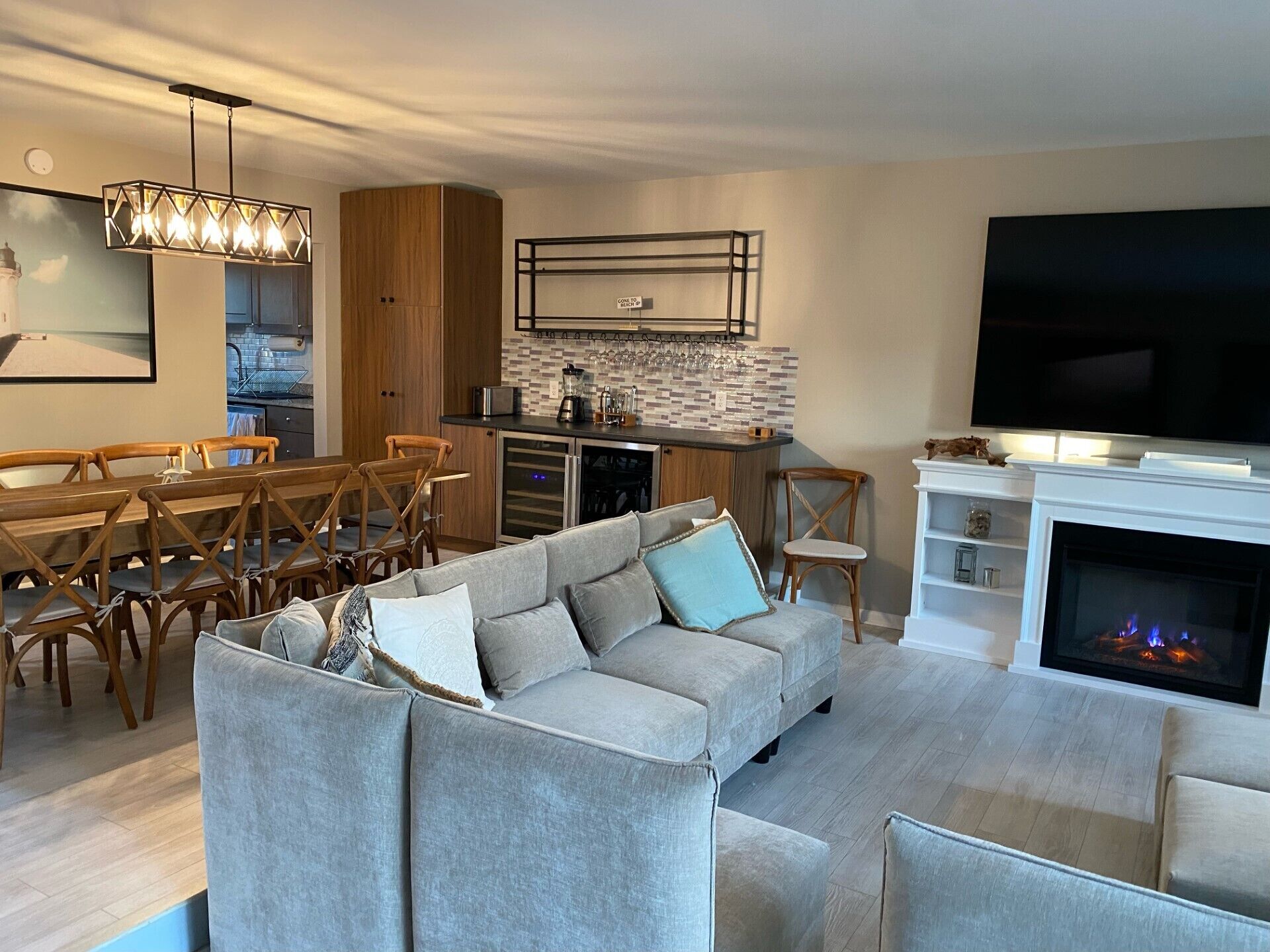 Walk to Beach Downtown Dewey Beach Sleeps 10 Parking