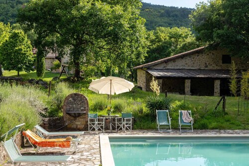 Stunning private villa for 16 guests with private pool, WIFI