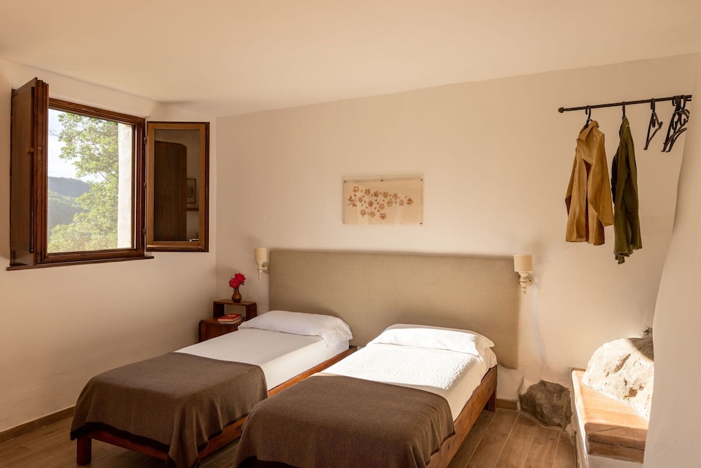 Wunderbares Alleinstehendes Ferienhaus Für 16 Leute Mit W-lan, Privatem Pool Und Parkplatz - Amiata