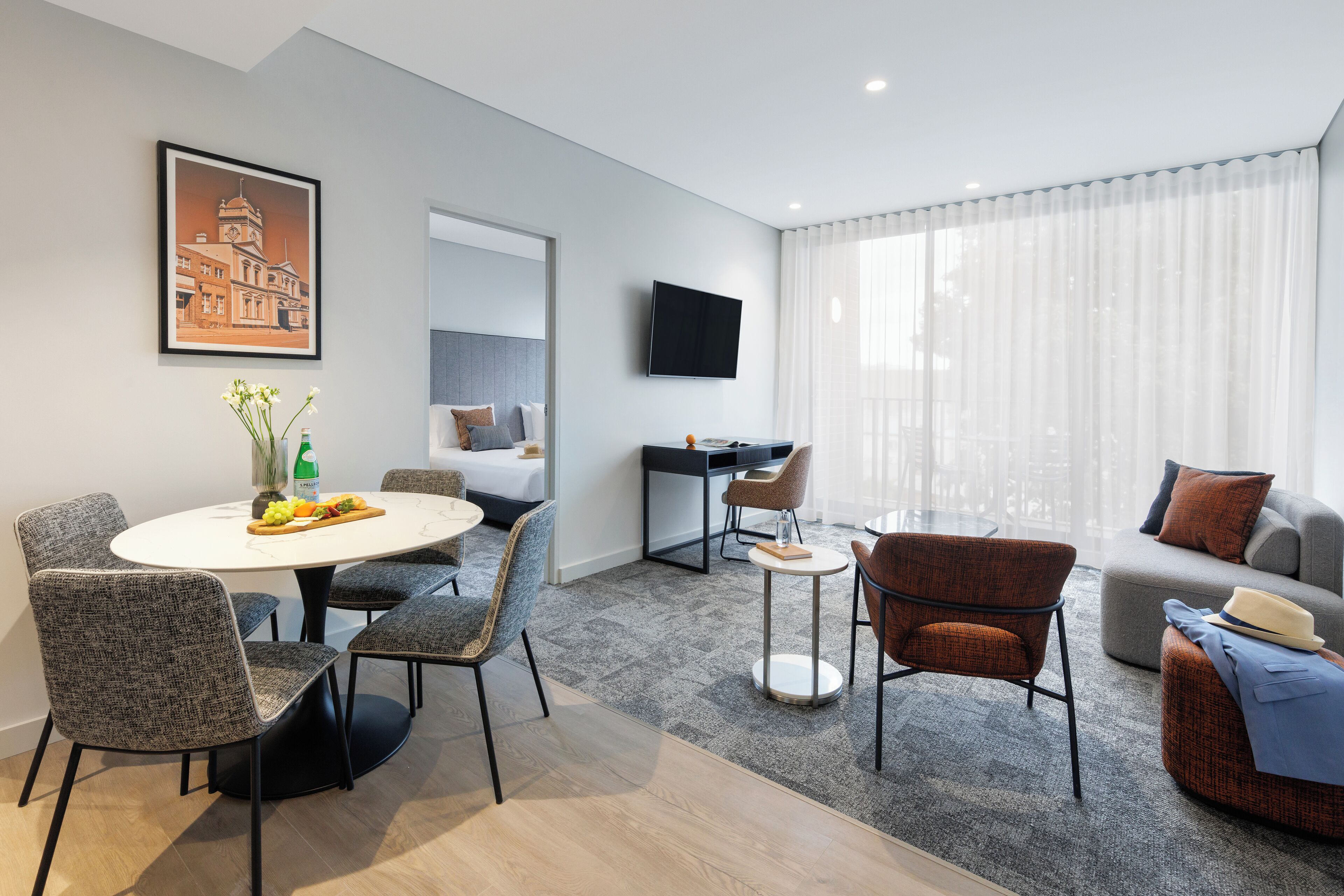 55-inch Smart TV with satellite channels, Netflix, streaming services