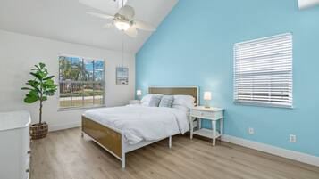 3 bedrooms, iron/ironing board, free WiFi, bed sheets