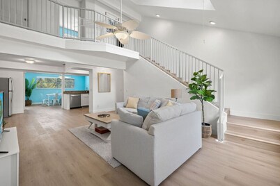 Secluded Backyard w/ Pool & HotTub | 3&2