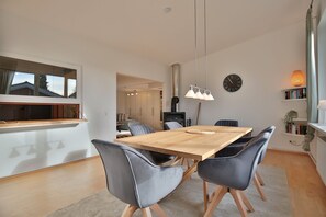 Imagen sin descripción, 3 de 38, botón