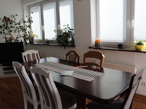 Dining - Parkowa apartament by Interhome (Koszalin)