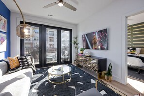 3 bedrooms, iron/ironing board, travel crib, free WiFi