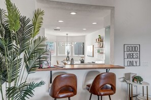 Interior - Experience luxury at Sedona Tanglewood Treasure, a 2BR oasis in Village of Oak Creek. (Sedona)