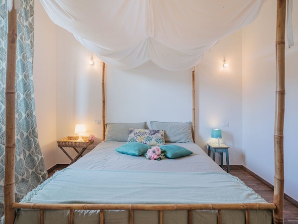 3 bedrooms, iron/ironing board, WiFi