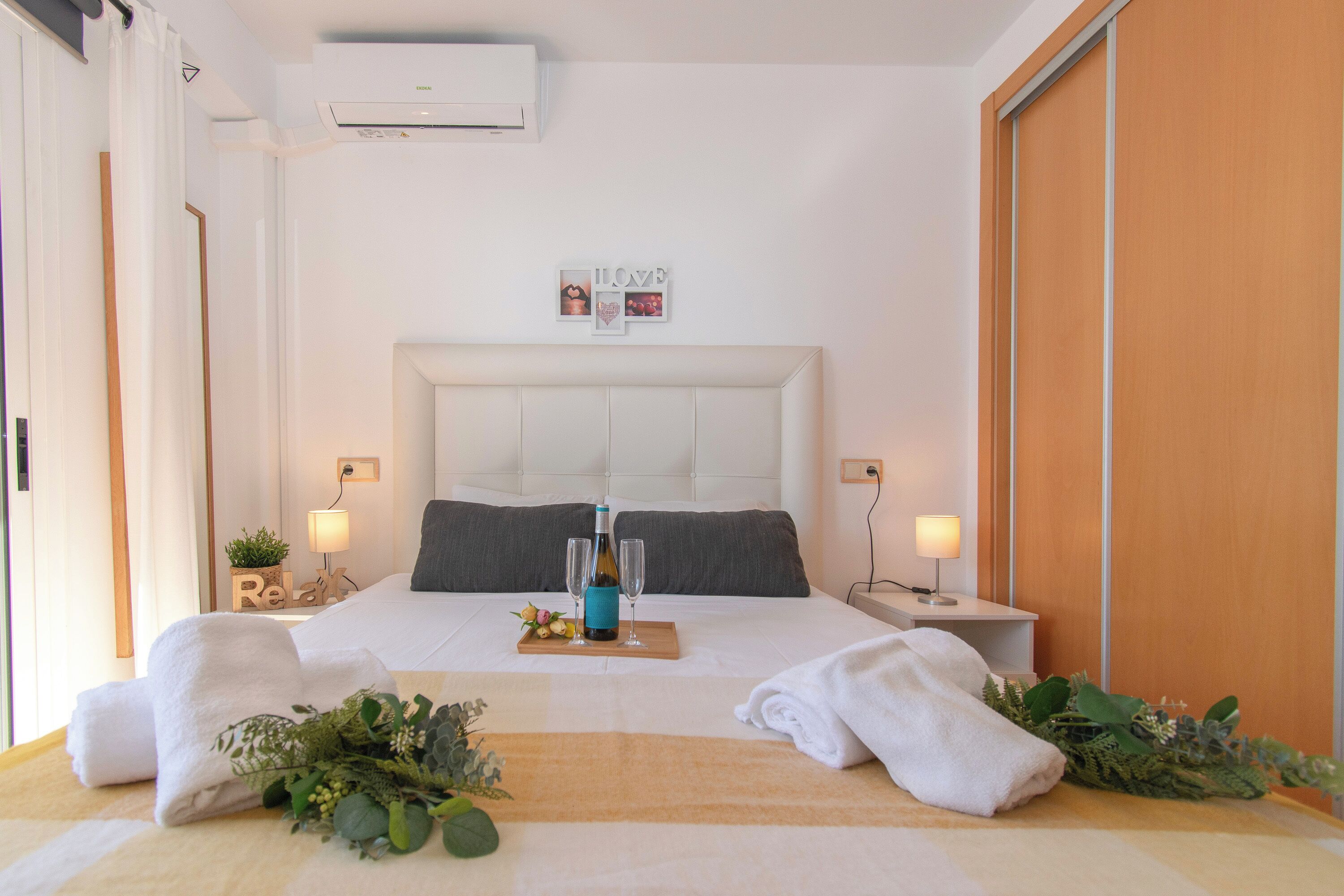 2 dormitorios, tabla de planchar con plancha, wifi gratis y ropa de cama