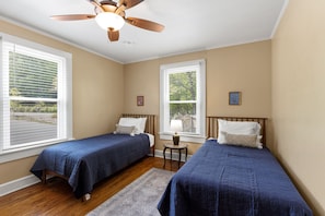 3 Schlafzimmer, Bügeleisen/Bügelbrett, WLAN, Bettwäsche