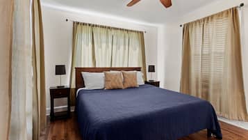 3 slaapkamers, een strijkplank/strijkijzer, wifi, beddengoed