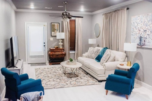 Country Cottage King Suite-7mi to  Sports Complex