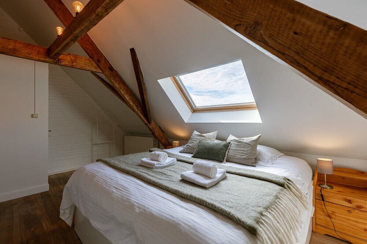 2 slaapkamers, een strijkplank/strijkijzer, wifi, beddengoed