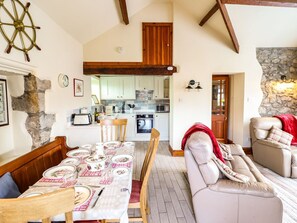 Living area - Bwthyn Yr Hafod (Tyn-y-Gongl)