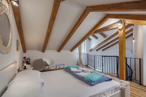 Vila Keluarga, 5 kamar tidur (Nature Villa Frangipane with Pool) | 5 kamar tidur, Wi-Fi gratis, dan seprai linen