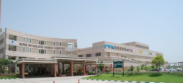 واجهة المنشأة
