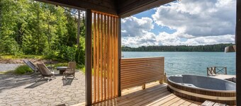 Villa Ritva - Modern - Lakefront - Hot Tub