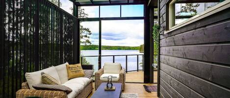 TV, fireplace, books, stereo