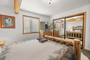 3 bedrooms, desk, iron/ironing board, WiFi - Castle Glen • Game Room• Spa (Big Bear)