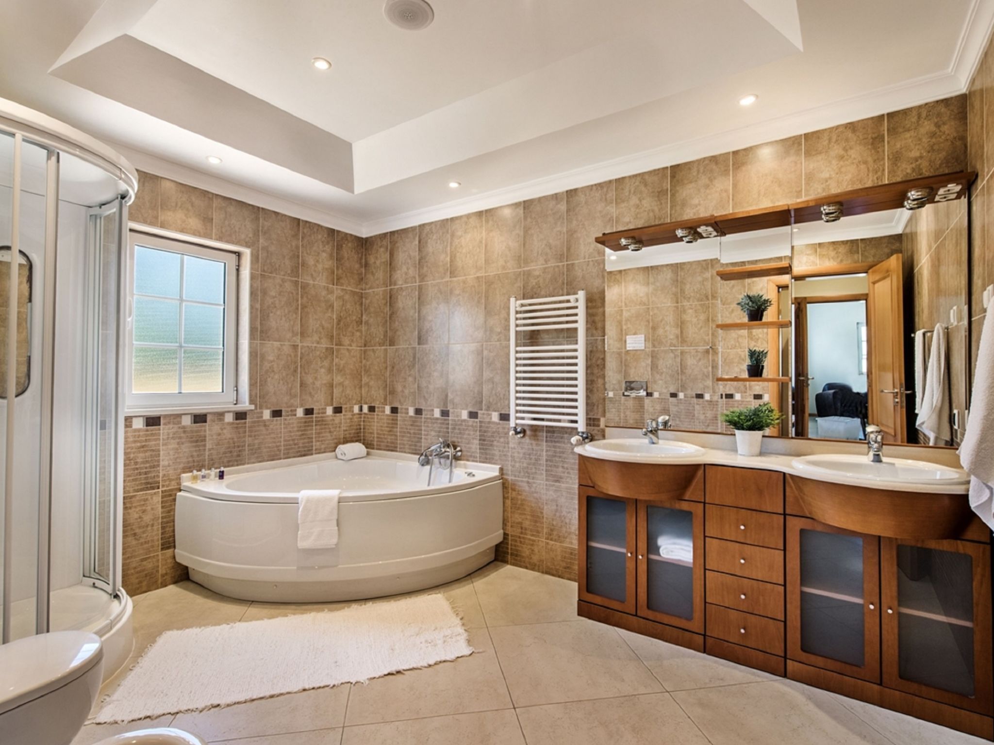 Hair dryer, towels