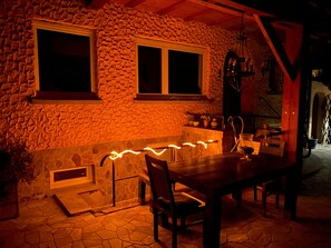 Dining - Apartment 'Living The Green' with Private Terrace, Wi-Fi and Air Conditioning (Friedrichsdorf)