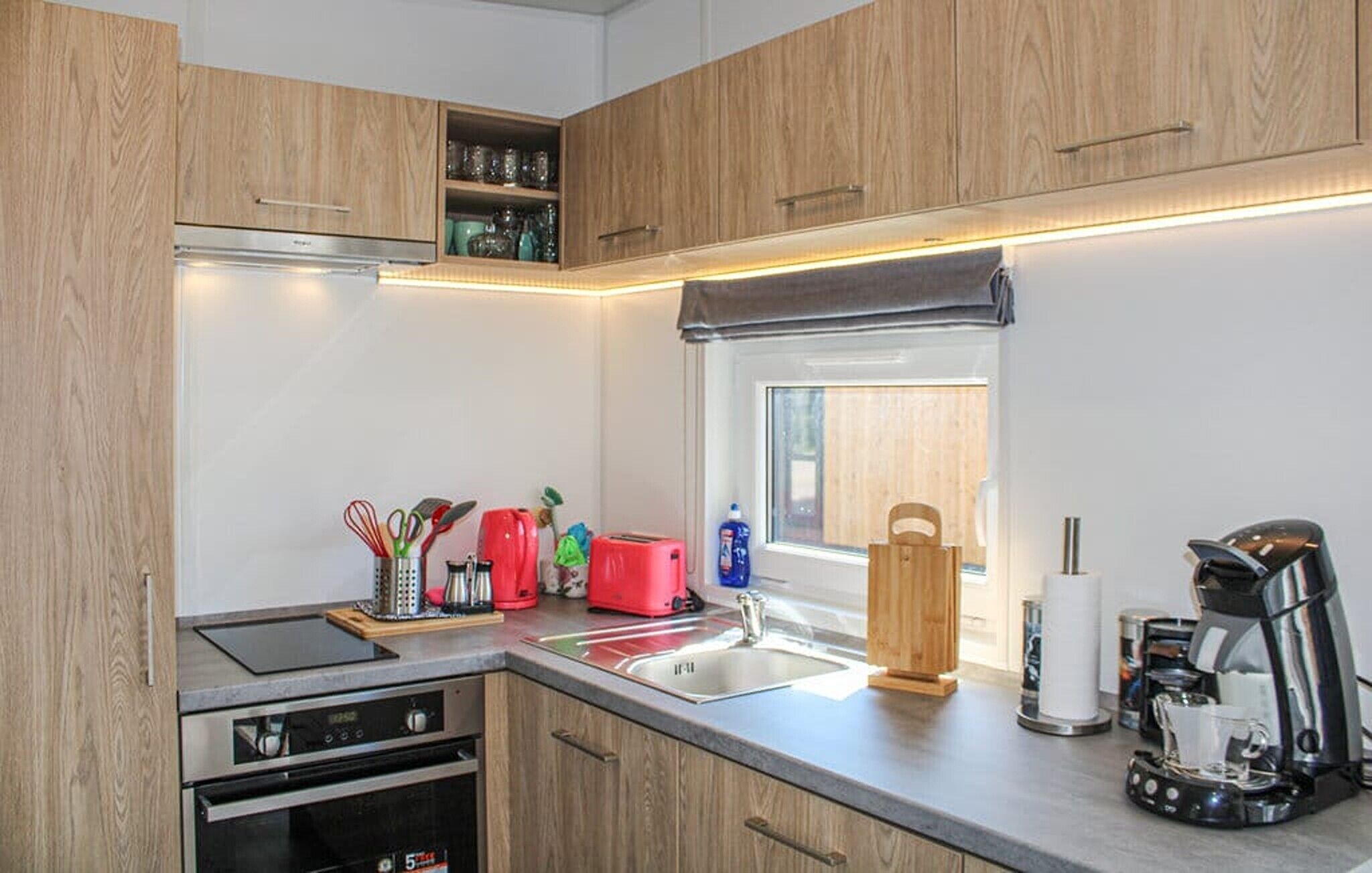 冰箱、烤箱、炉灶、茶具/咖啡用具