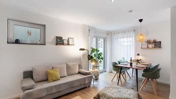 Fernseher, Stereoanlage