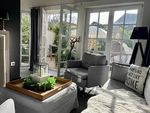 Ferienwohnung 'Gästewohnung Am See - La Maison' mit privater Sauna und Terrasse in Strandnähe