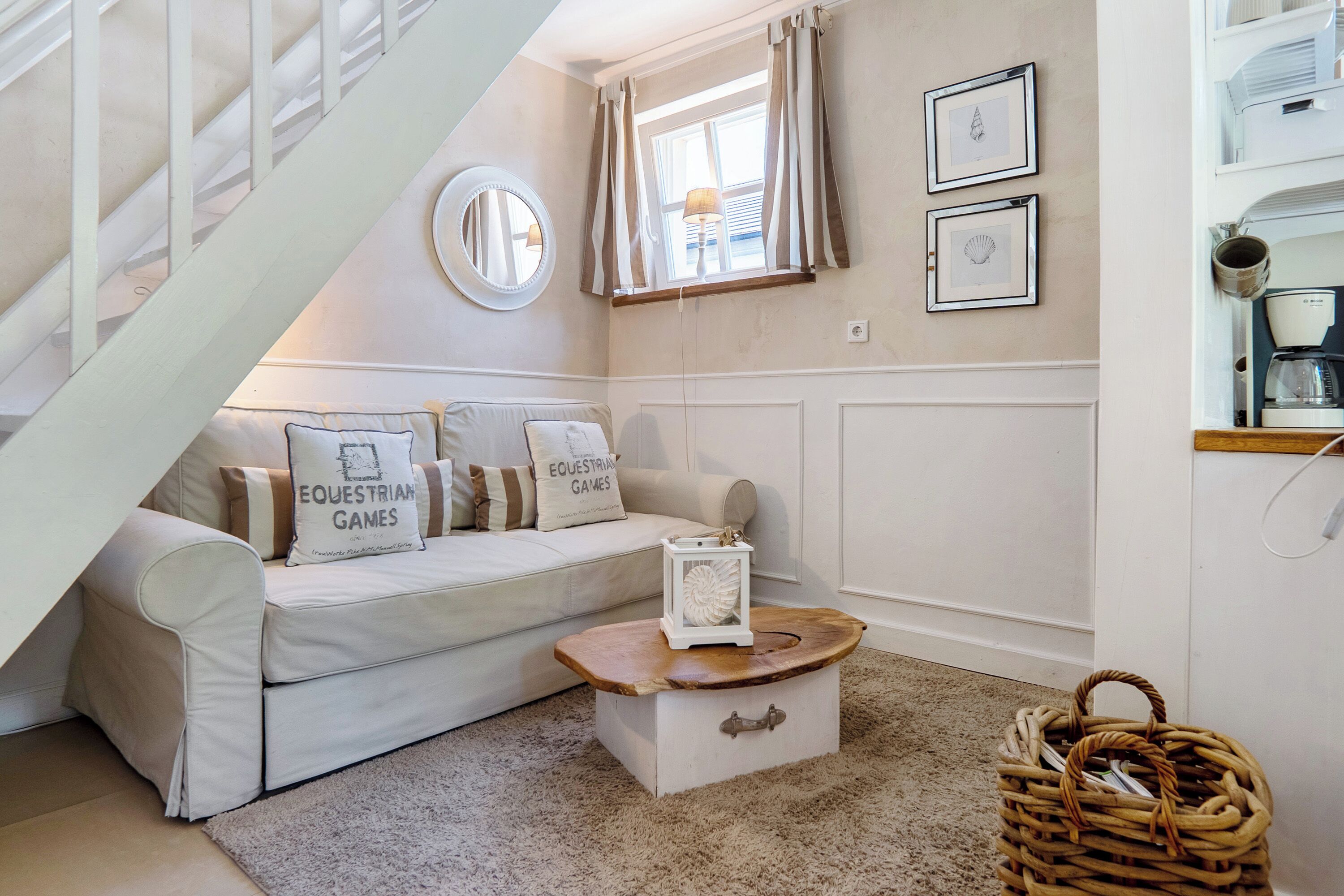 TV, fireplace, stereo