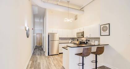 TWO CozySuites Apt w Skybridge Access 3