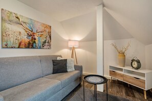 TV, tavolo da ping pong