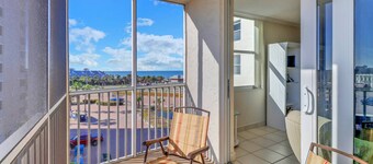 Bonita Springs Studio, Sleeps 4! Steps to Beach! Free Parking & Over $100 of Free Daily Activities!