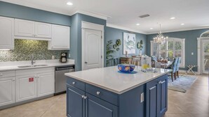 Coffee/tea maker, fridge, microwave, oven - Steps to Pool & (Private) Beach! Beach Service Included! 2 Adult Bikes! - Blue Crab Villa on 30A (Santa Rosa Beach)