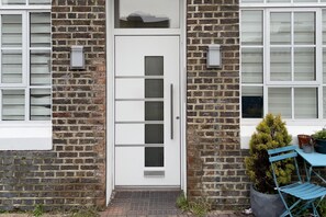 Apartment | 3 bedrooms - Station Skyline One By My Getaways (Hove)