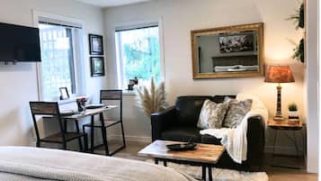 1 bedroom, in-room safe, WiFi, bed sheets