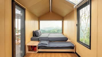 Executive Cabin | 1 bedroom, desk, free WiFi, bed sheets