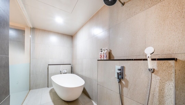 Bathroom - Hotel cherbourg (Gwangmyeong)