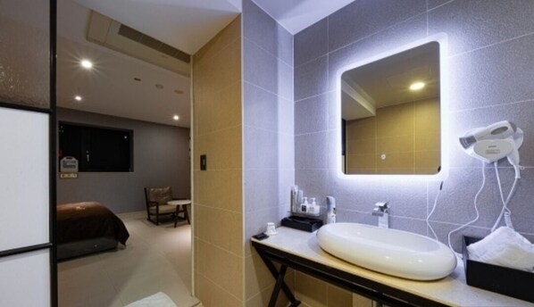 Bathroom - Hotel cherbourg (Gwangmyeong)