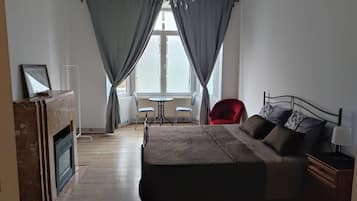 Dormitorio compartido, 1 habitación, vista a la ciudad | 1 habitación