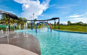 Villa, 4 camere da letto, piscina privata, vista giardino | Piscina | Piscina all'aperto