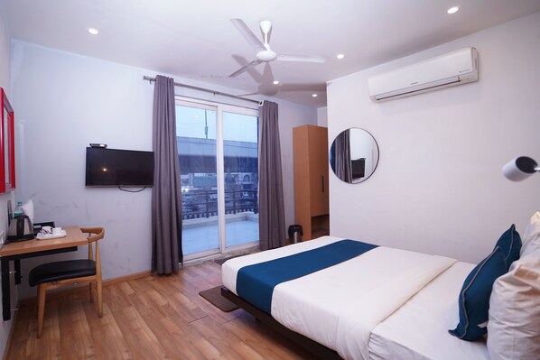 Deluxe Room | 1 bedroom, free WiFi - Hotel Lyf Corporate Suites Meera Bagh (New Delhi)